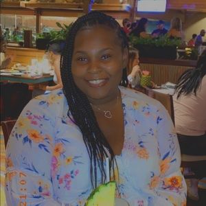 Meet your Posher, Jasmine